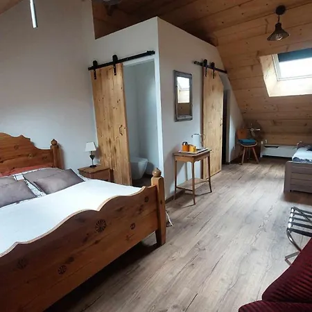 D'hotes Olachat Proche Annecy Bed & Breakfast Faverges